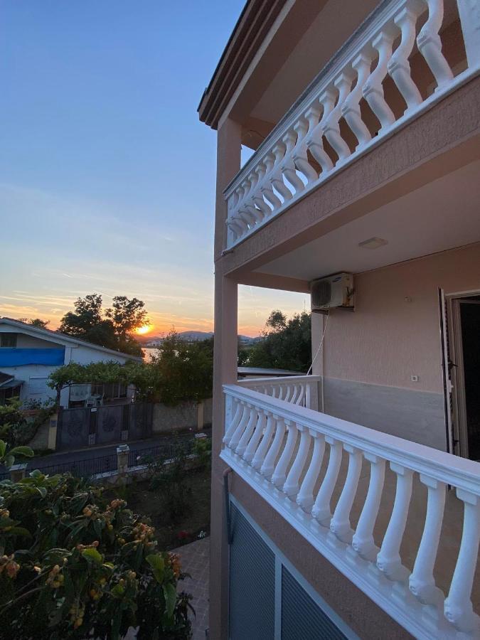 Апартаменти Curani House Улцинь Екстер'єр фото